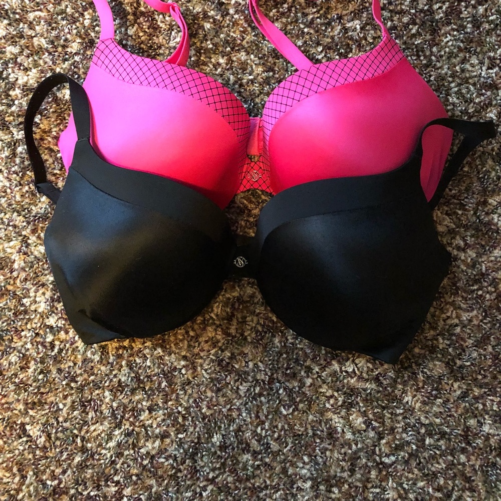 34D Victoria Secret Bras